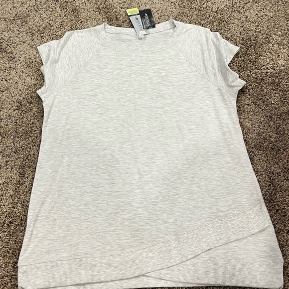 ID Ideology Women's Short-Sleeve T-Shirt - Picture 1 of 2